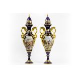 pair of lidded vases in porcelain and bronze || Paar gedekselde vazen in porselein met kobaltblauw
