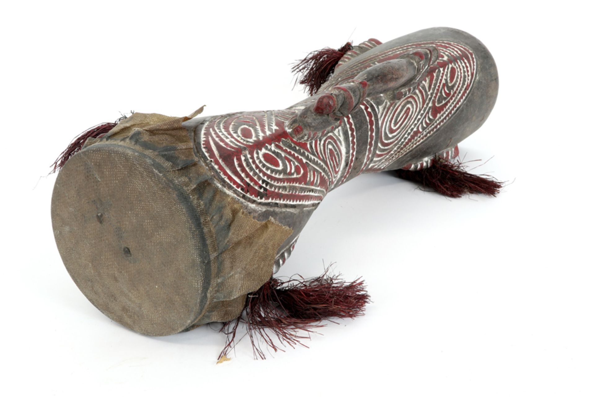 Papua New Guinea Lower Sepik drum in wood || PAPOEASIE NIEUW - GUINEA - LOWER SEPIK Sepik-trom in - Image 4 of 5