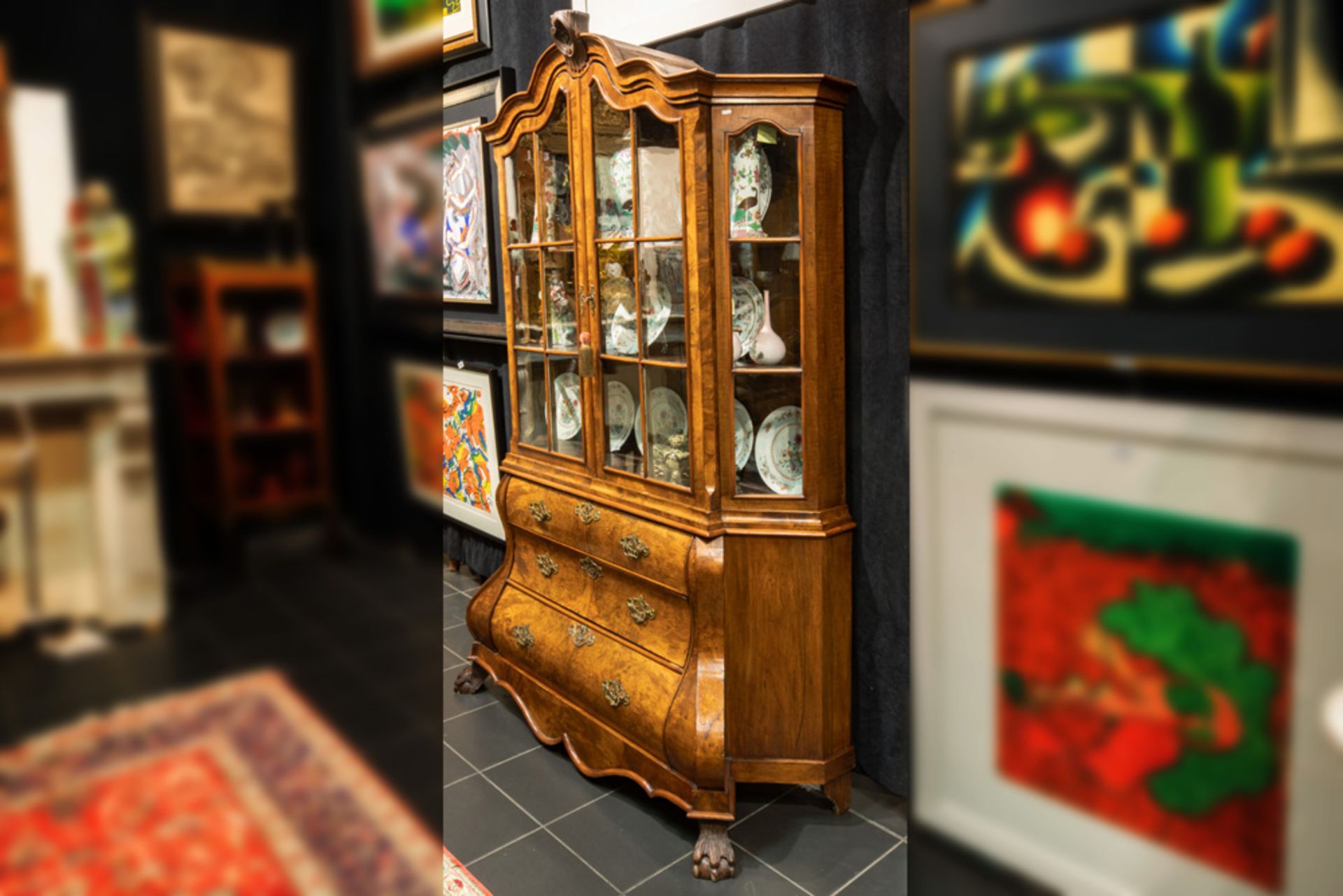 small antique display cabinet in burr wood and walnut || Klein antiek kabinet in wortelhout en - Bild 3 aus 3