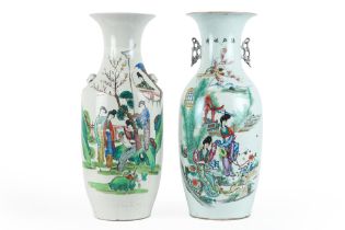 two Chinese Republic period vases in porcelain with a polychrome decor with figures || Lot van