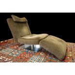 vintage "Natuzzi" marked lounge chair || NATUZZI verstelbare loungezetel bekleed met een lichtbruine