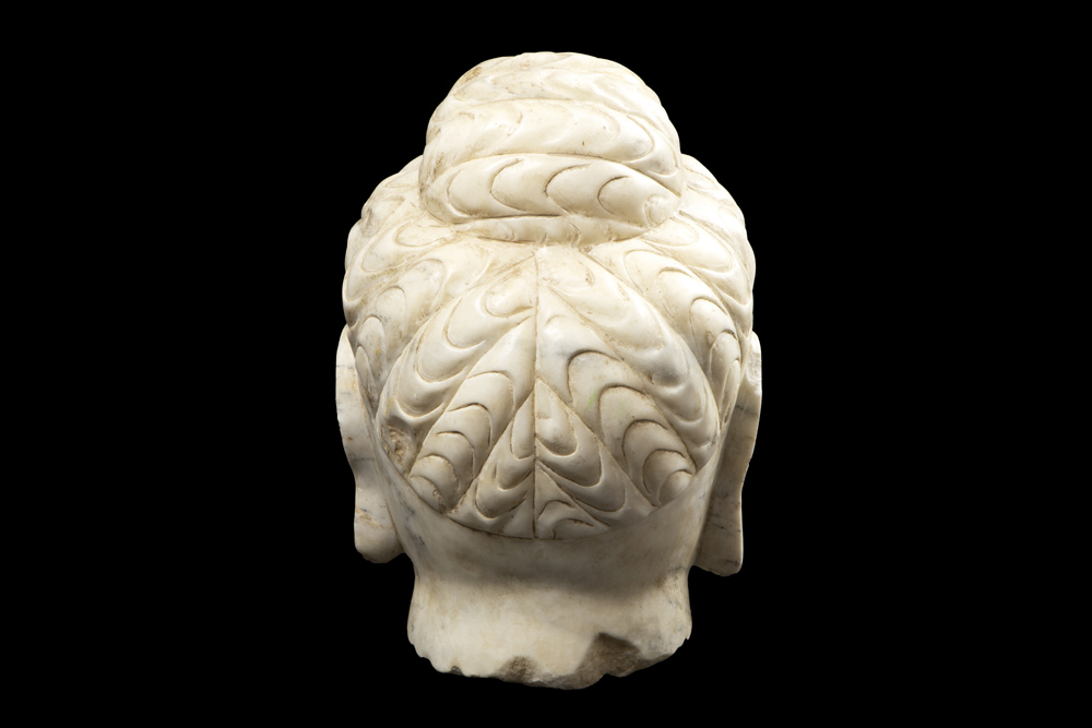 old Chinese "Buddha head" sculpture in marble || Oude Chinese sculptuur in marmer : "Hoofd van - Image 4 of 5