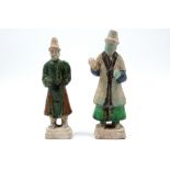 two Chinese Ming period sculptures in glazed earthenware || CHINA - MING-DYNASTIE (1368 - 1644)