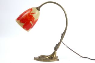 Art Nouveau desklamp in bronze and pâte de verre || Art Nouveau-bureaulamp met bronzen montuur en