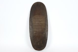 Papua New Guinean Trobiand Islands Skirt board in wood with a nice patina || PAPOEASIE NIEUW -