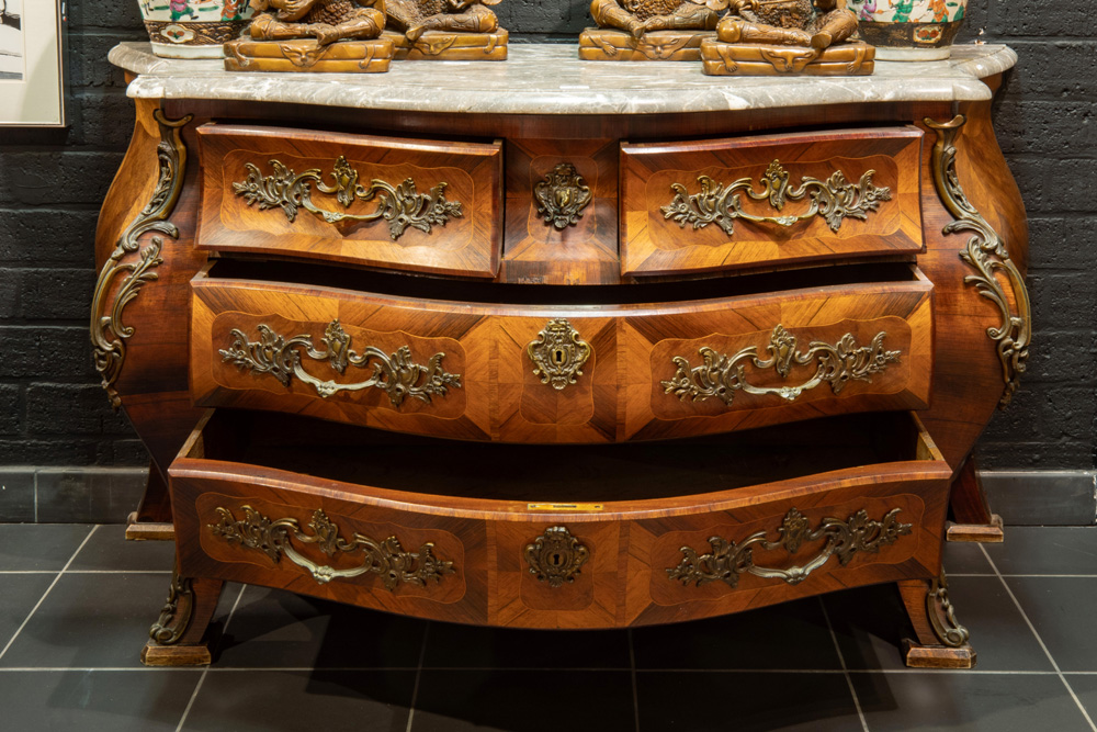 'antique' Louis XV style chest of drawers in marquetry with mountings in bronze, four drawers and - Image 2 of 4