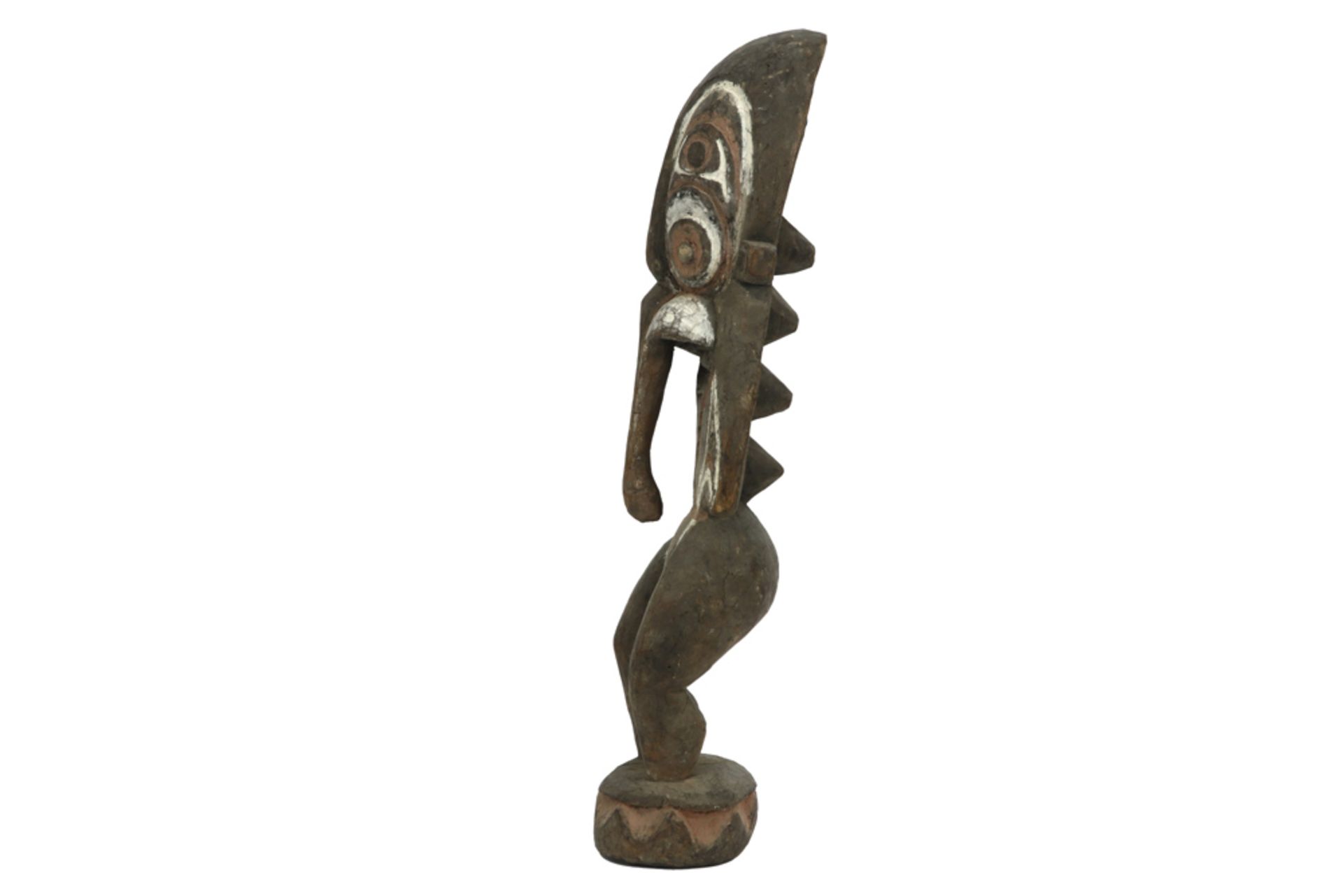 Papua New Guinean Spirit sculpture in carved wood and pigments || PAPOEASIE NIEUW - GUINEA - - Bild 3 aus 4