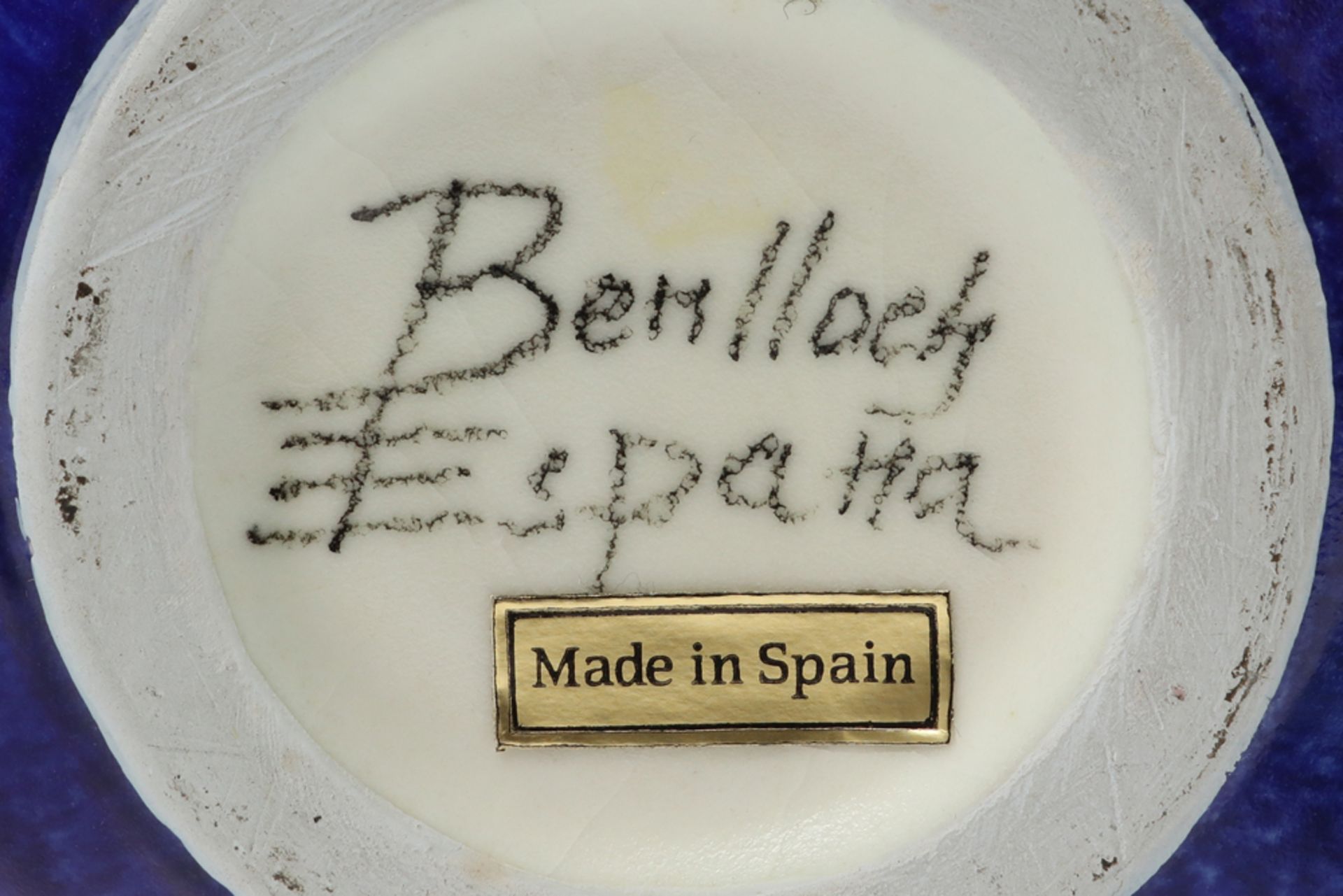 four pieces of Spanish ceramic, marked "Benlloch" || Lot van vier stuks Spaanse faïence, gemerkt " - Bild 5 aus 5