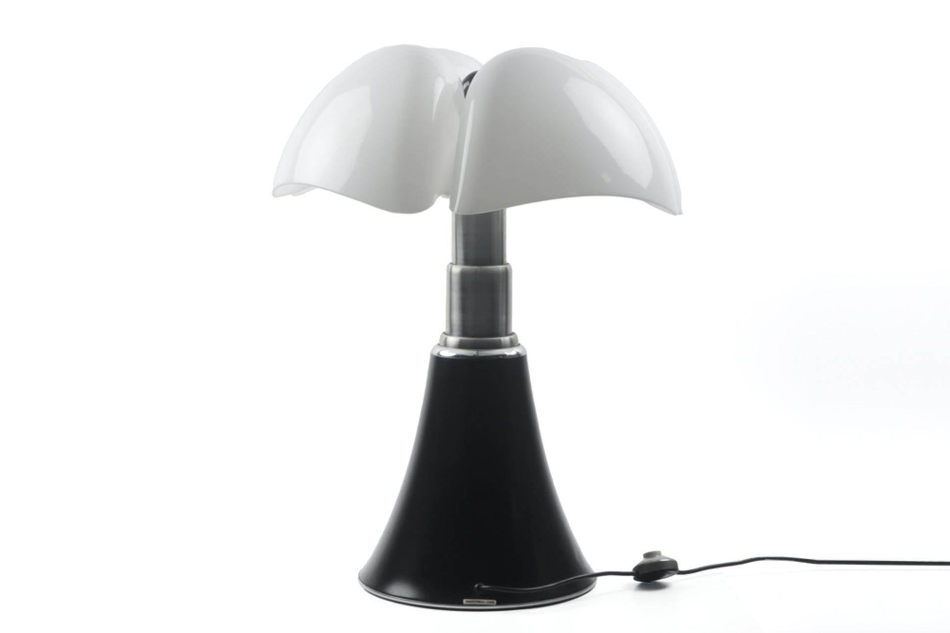 Gae Aulenti "Pipistrello" design lamp marked Martinelli Luce || GAE AULENTI (1927 - 2012) zgn " - Bild 3 aus 4