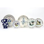 various lot of antique ceramic plates and a pitcher from Brussels || Lot (6) antieke faïence met 5