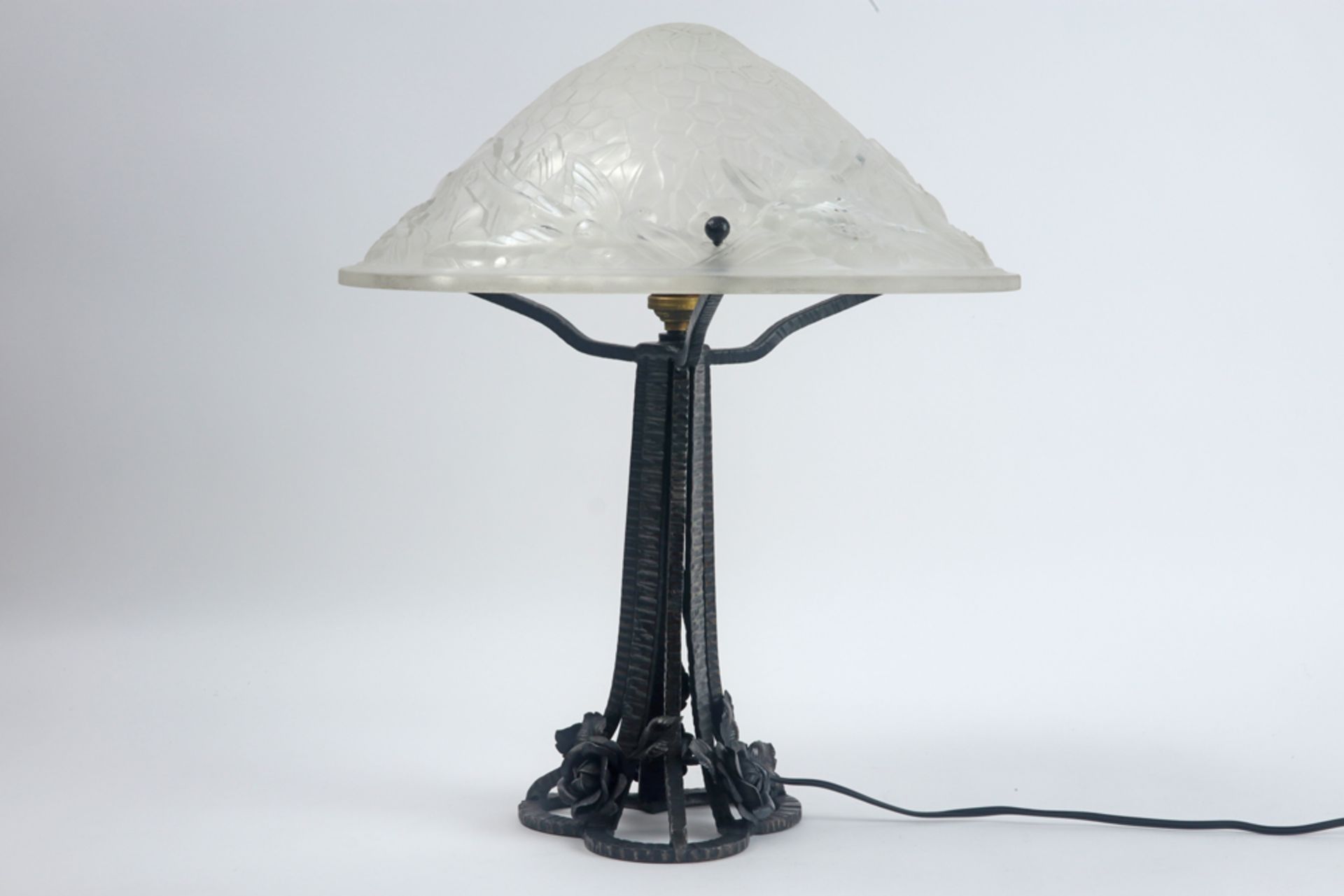 Art Deco lamp in wrought iron and clear glass || Art Deco-lamp met montuur in smeedijzer en met - Bild 2 aus 4