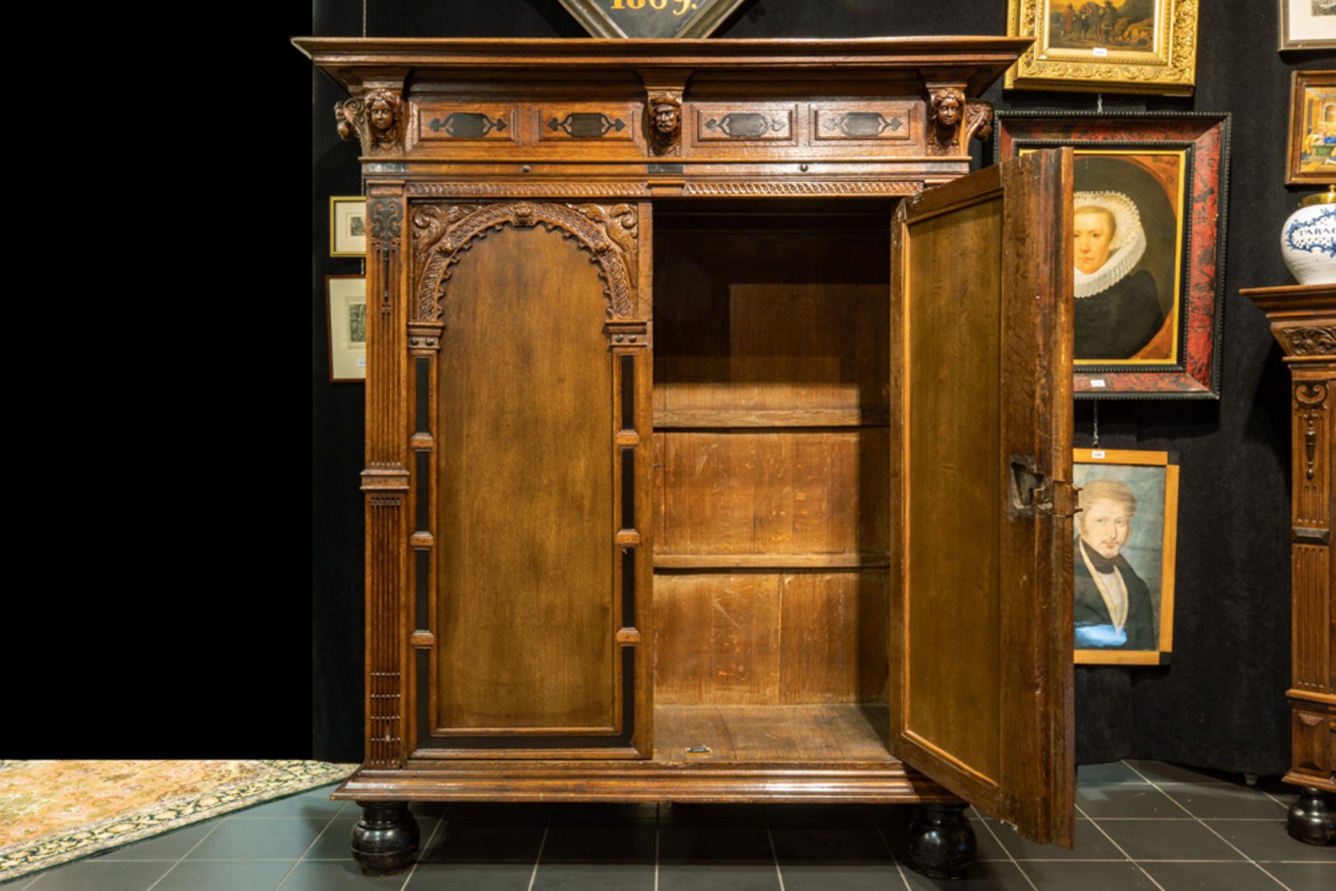 17th Cent. Dutch (Utrecht) armoire in oak and ebony with two doors with typical design and with - Bild 2 aus 4