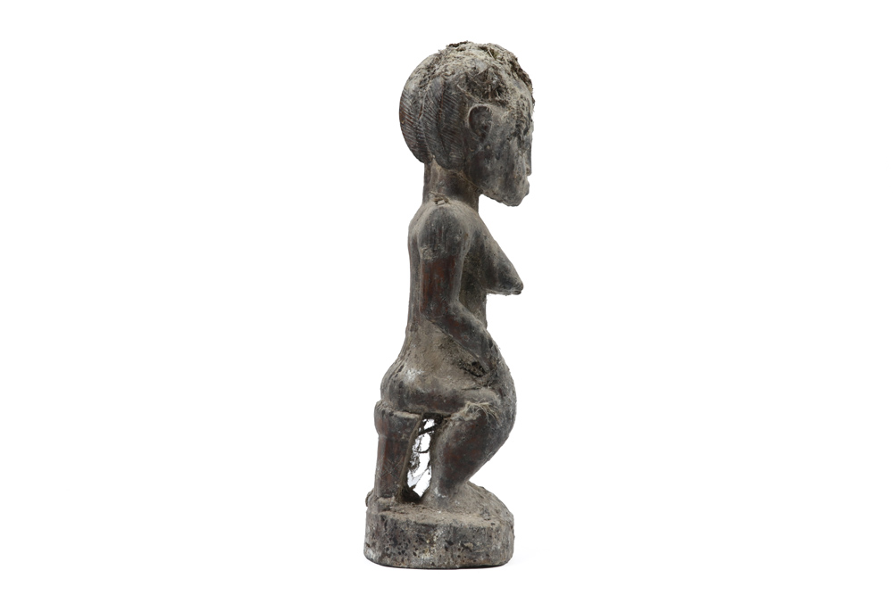 Ivory Coast Baule sculpture in wood with usage patina || AFRIKA / IVOORKUST Baule - fetisjesculptuur - Image 3 of 4