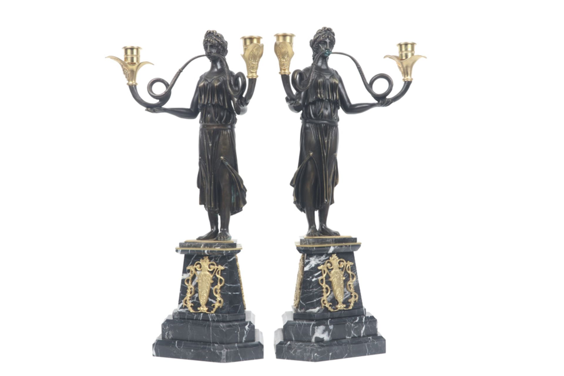 pair of Empire style "caryatid" candelabra in bronze and marble || Paar zgn "kariatide"- - Bild 2 aus 6
