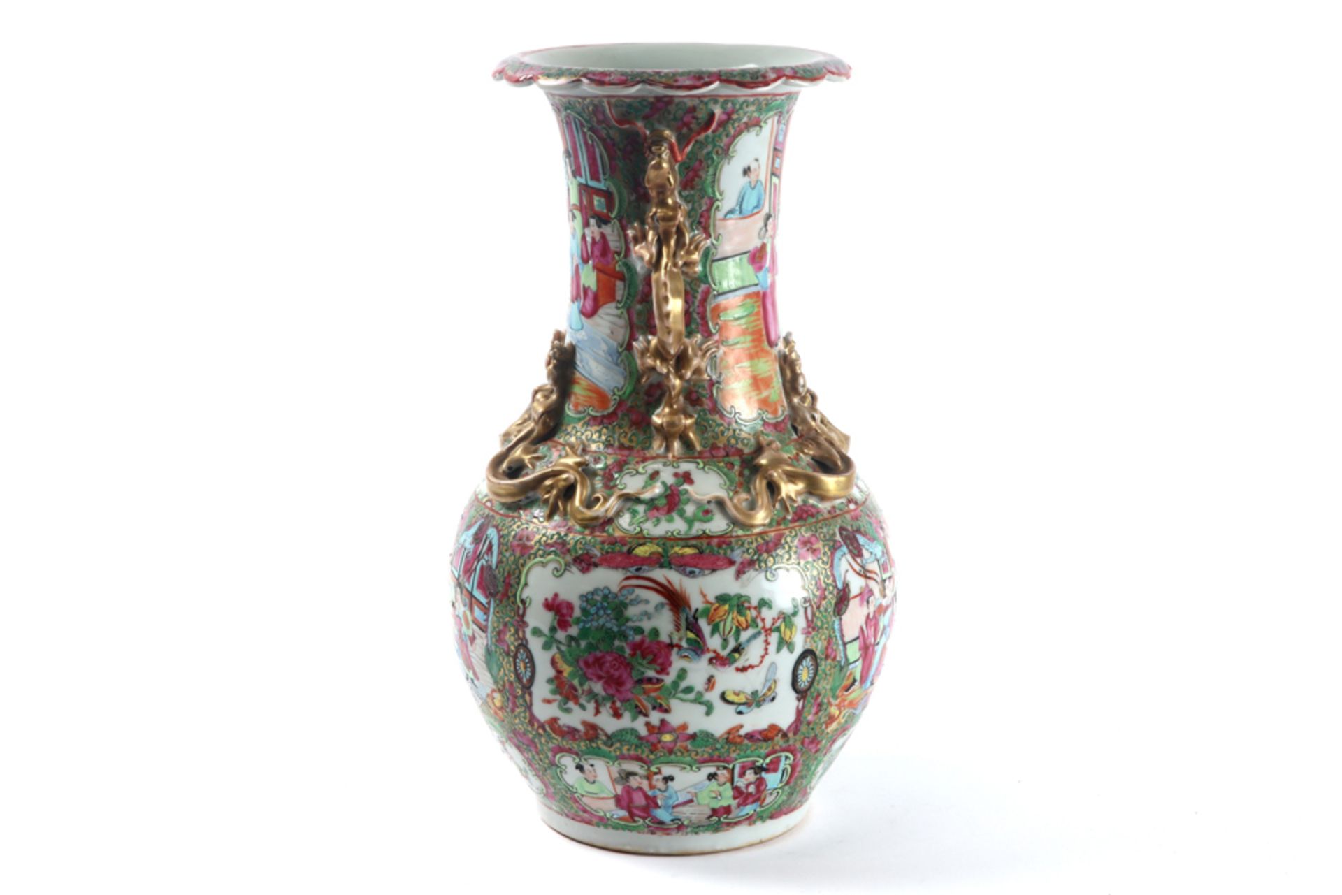 19th Cent. Chinese vase in porcelain with a Cantonese decor || Negentiende eeuwse Chinese vaas in - Bild 2 aus 7