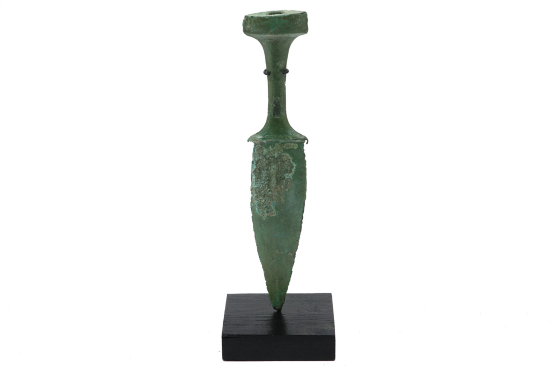 Ancient Orient dagger in bronze with a beautiful patina || OUDE OOSTEN - ca 1200 tot 800 BC dolk