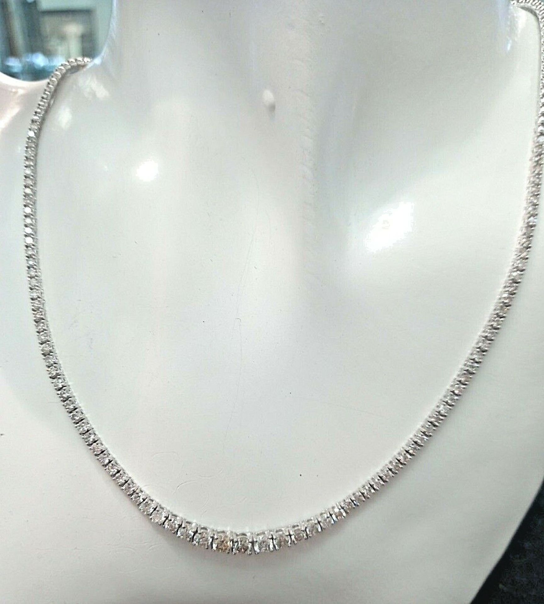 18CT WHITE GOLD GRADUATED 3/4 WAY 2.50 CARATS DIAMOND TENNIS NECK.ACES WITH VALUATION OF £7995 - Image 3 of 6