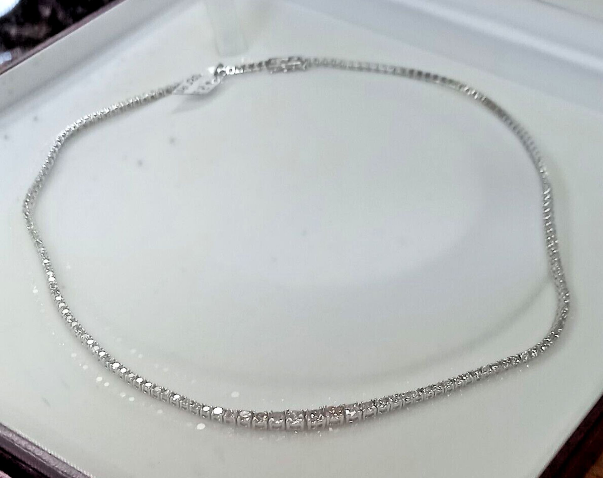 18CT WHITE GOLD GRADUATED 3/4 WAY 2.50 CARATS DIAMOND TENNIS NECK.ACES WITH VALUATION OF £7995