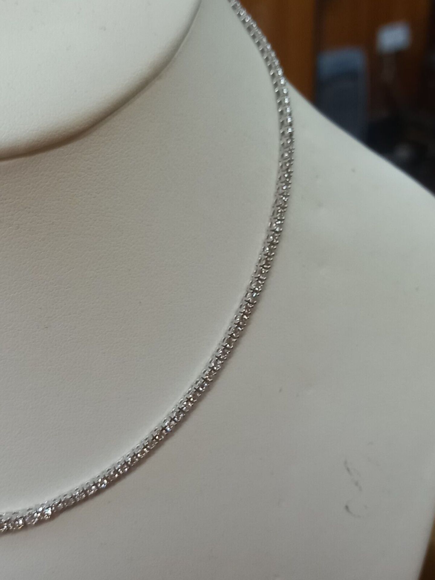 18CT WHITE GOLD GRADUATED 3/4 WAY 2.50 CARATS DIAMOND TENNIS NECK.ACES WITH VALUATION OF £7995 - Image 6 of 6