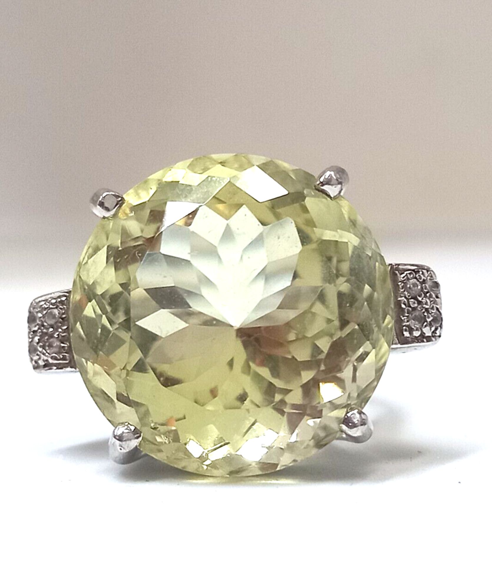 LIME GREEN CRYSTAL DRESS RING WITH DIAMONDS