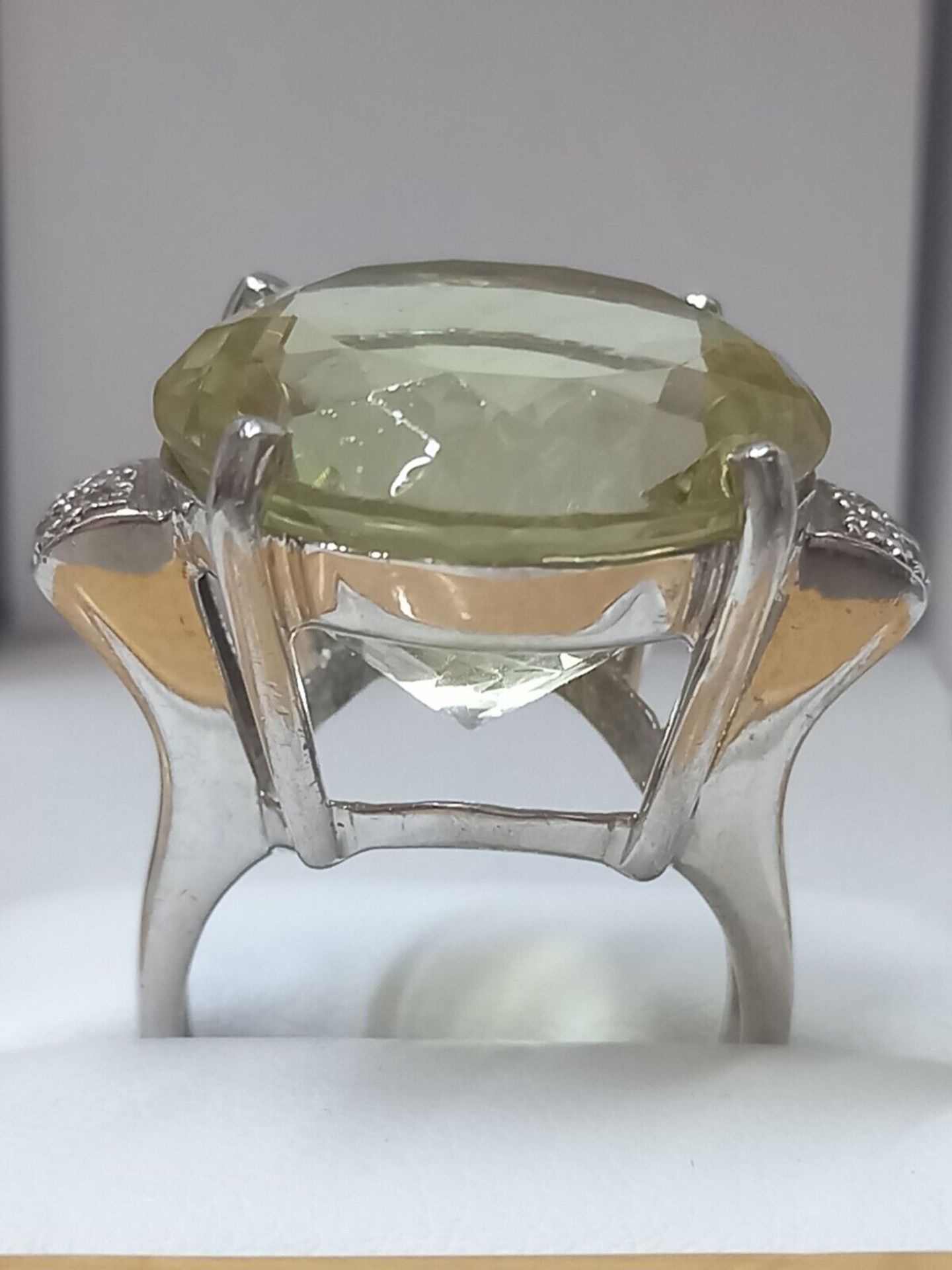 LIME GREEN CRYSTAL DRESS RING WITH DIAMONDS - Image 5 of 6