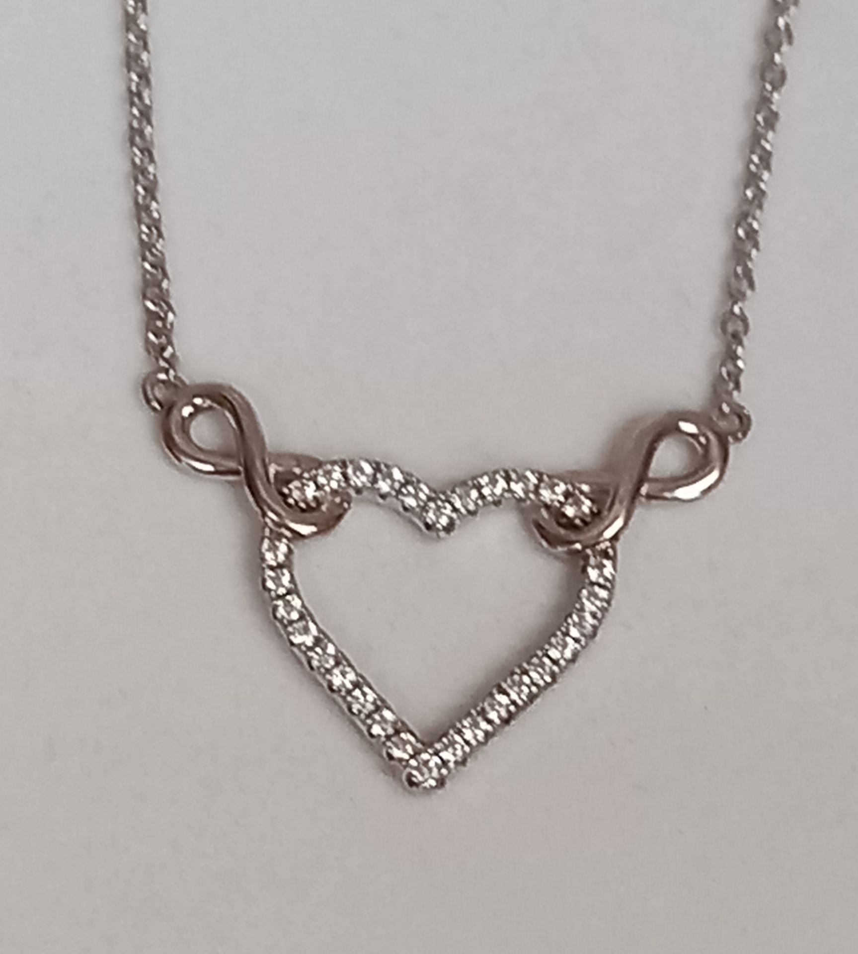 SILVER HEART & INFINITY PENDAT - Image 2 of 4