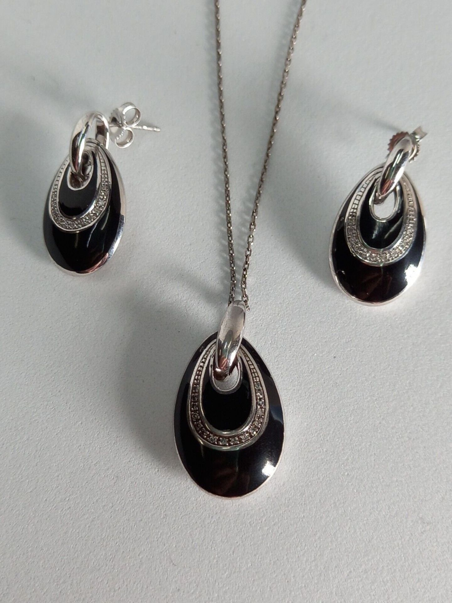 PENDANT & EARRING SET/BLACK CERAMIC & DIAMONDS /STERLING SILVER