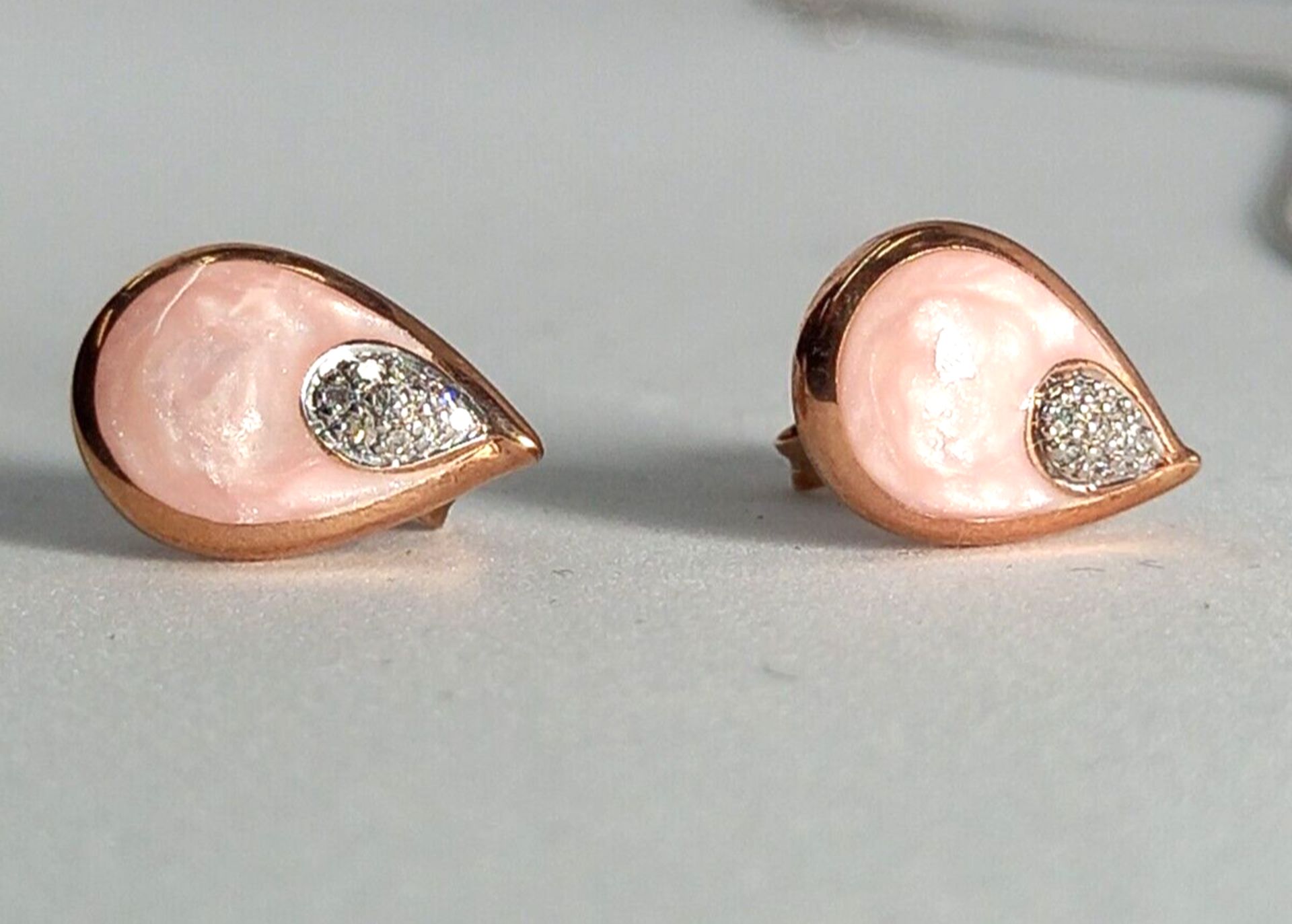 PENDANT & EARRING SET/CERAMIC & DIAMONDS BABY PINK/ROSE STERLING SILVER - Image 4 of 5