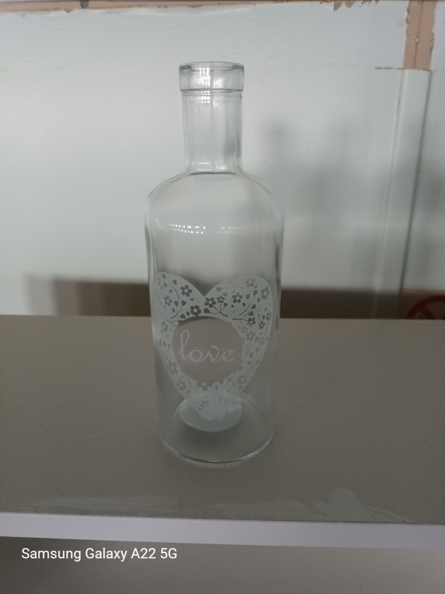 100 X GLASS LOVE BOTTLES - Image 2 of 3