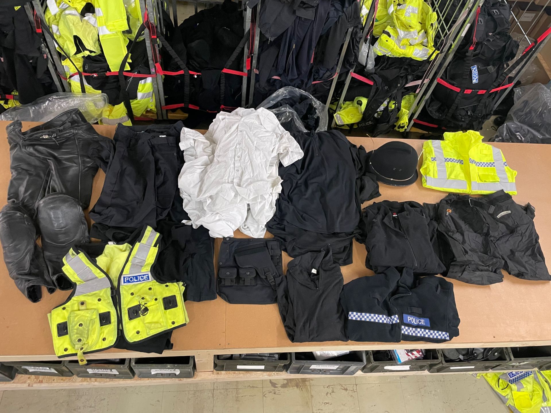 5 X BAGS EX POLICE CLOTHING & ACCESSORIES - RRP £1375.00