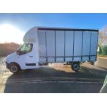 EFFICIENT WORKHORSE: '19 RENAULT MASTER CURTAINSIDER LUTON BOX VAN