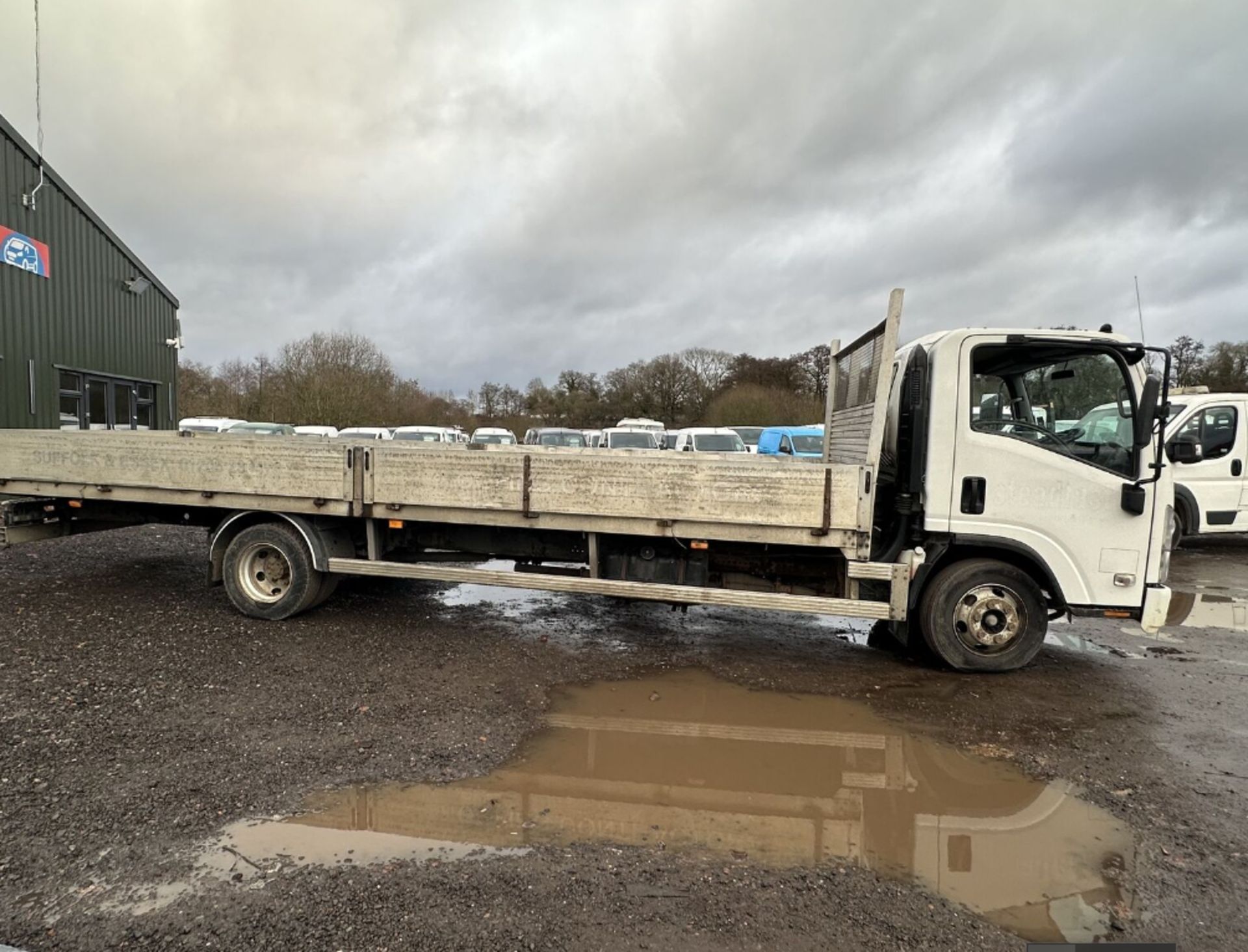 DEPENDABLE PERFORMER: ISUZU FORWARD N75.190, READY FOR DUTY - NO VAT ON HAMMER