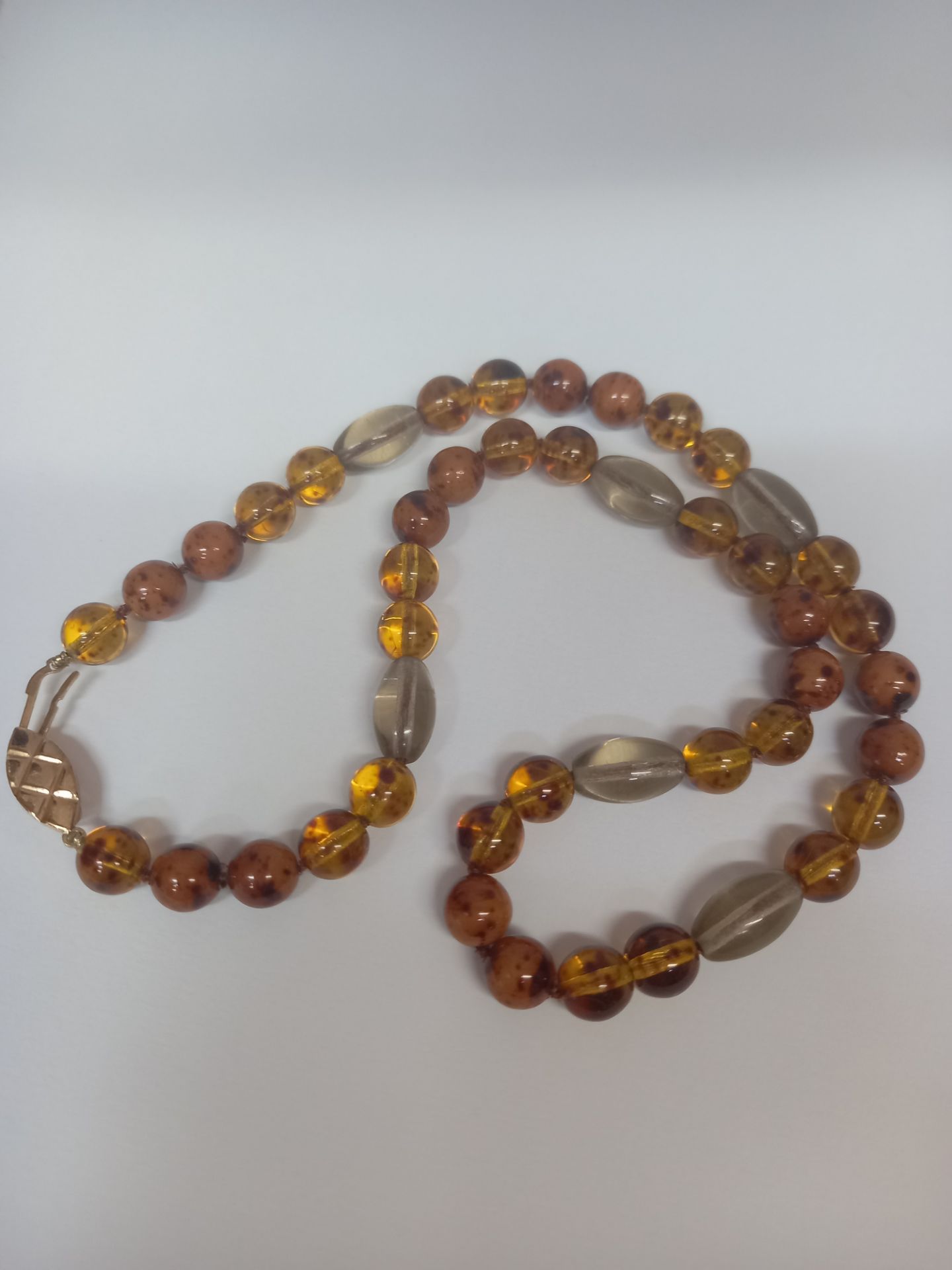 BALTIC KNOTTED AMBER NECKLACE - Image 5 of 6