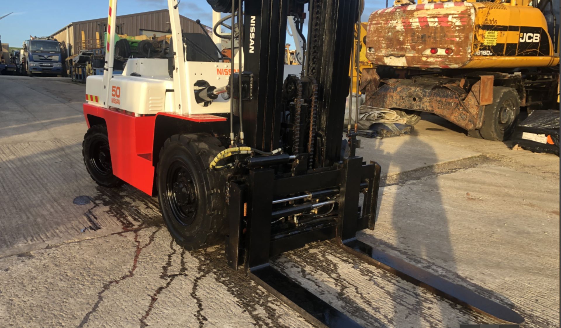 NISSAN FD50,5 TON DIESEL CONTAINER SPEC FORKLIFT - Image 7 of 10