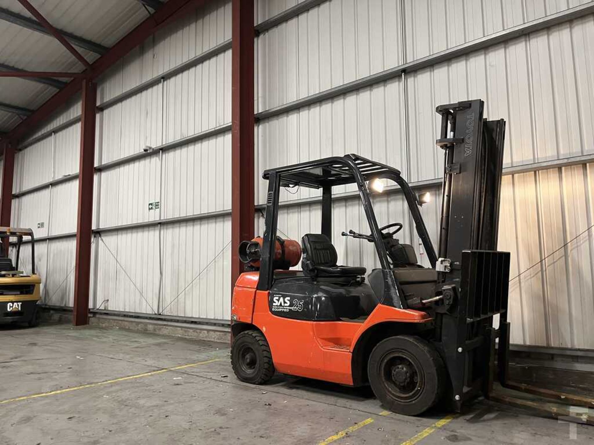 LPG FORKLIFTS TOYOTA 42-7FGF25 - Image 4 of 5