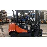 DOOSAN D30S-5,3 TON DIESEL FORKLIFT