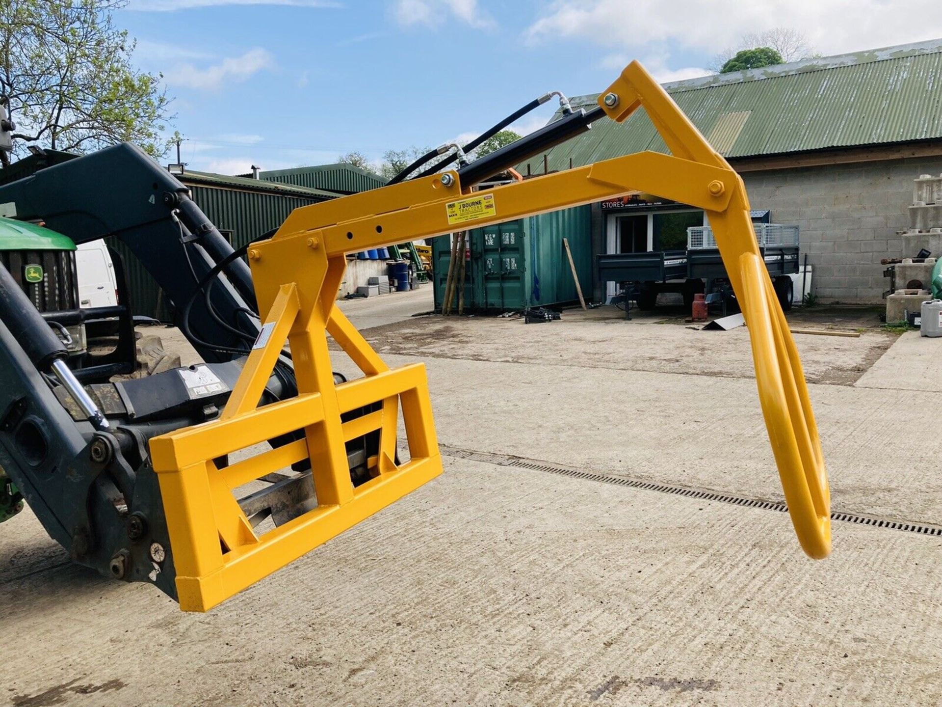 HEAVY-DUTY ELEPHANT'S TRUNK: UNIVERSAL BALE HANDLER - Image 7 of 7