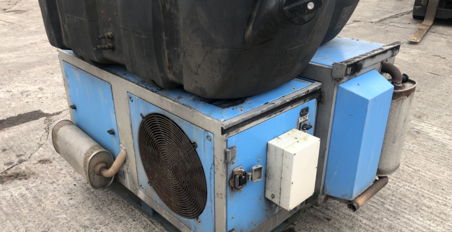 FRIDGE BLOC FRIDGE UNIT S YANMAR ENGINE - Image 6 of 7