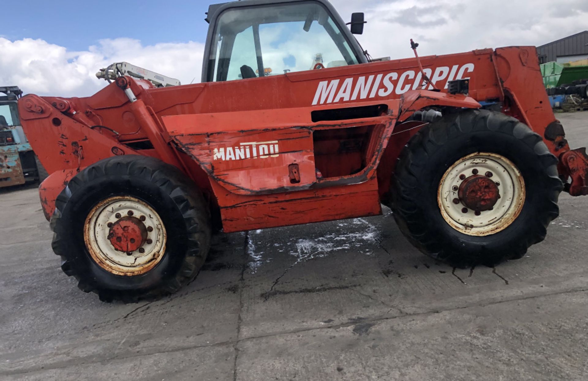 MANITOU 845 4×4 TELEHANDLER