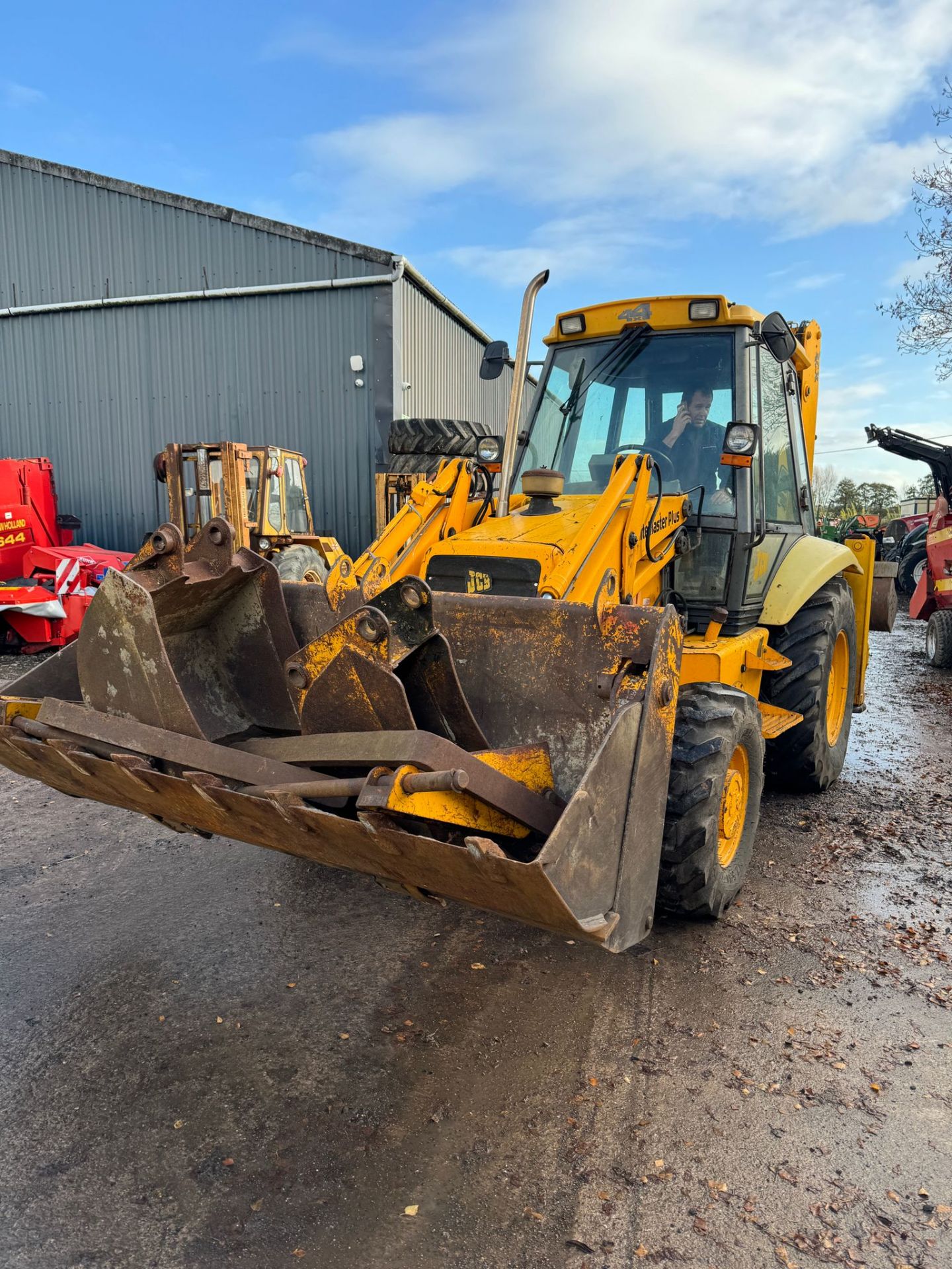 JCB 3CX WHEELED DIGGER - Image 3 of 13