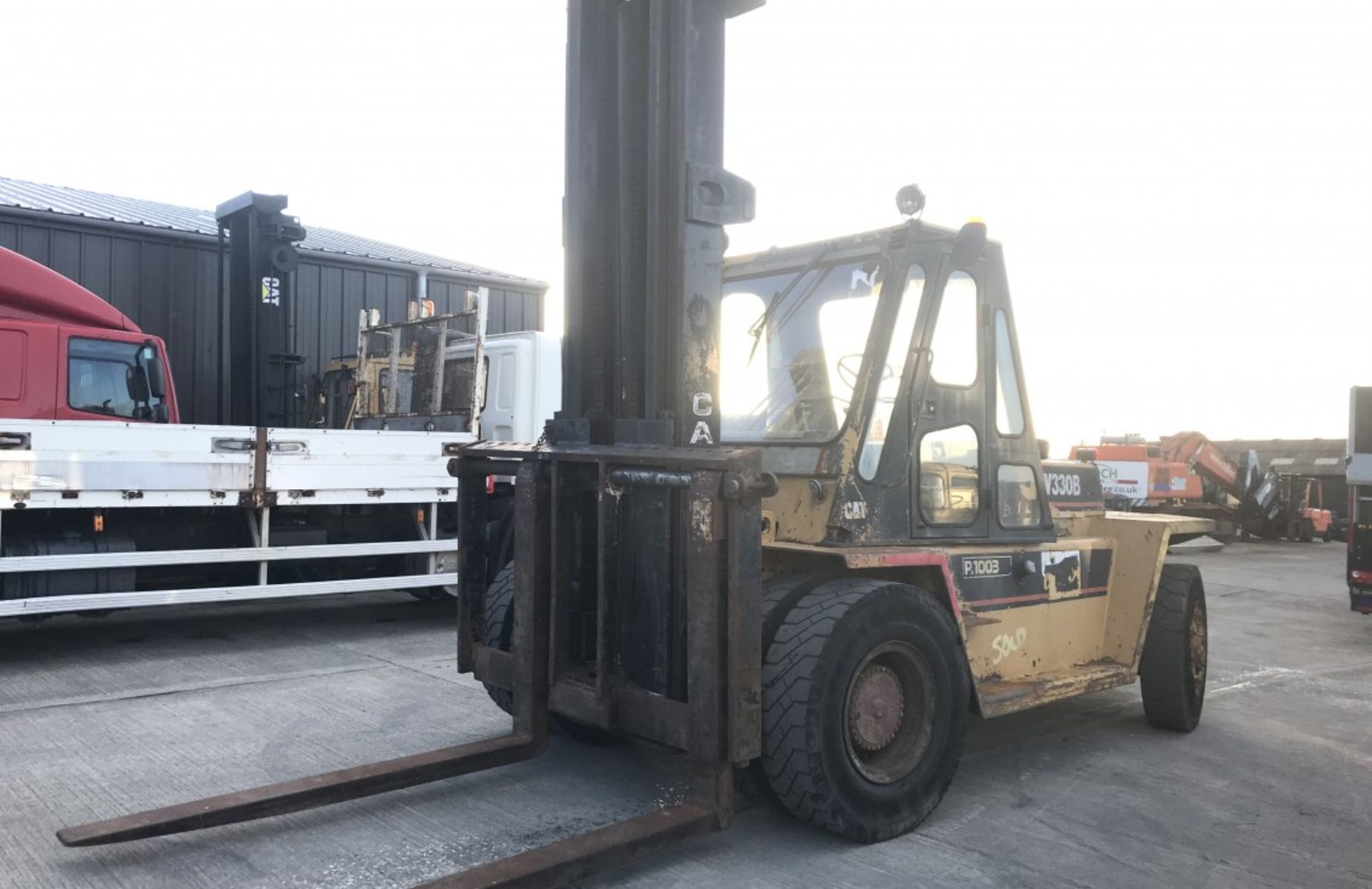 CAT V330 B 16.5 TON FORKLIFT