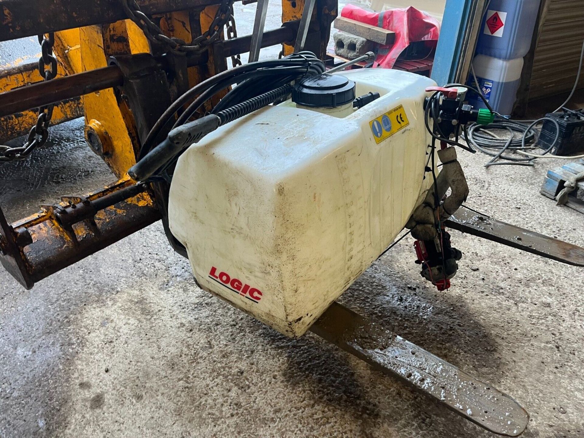 WORK-READY: 150L LOGIC WEED SPRAYER, 12V PUMP - Image 2 of 4