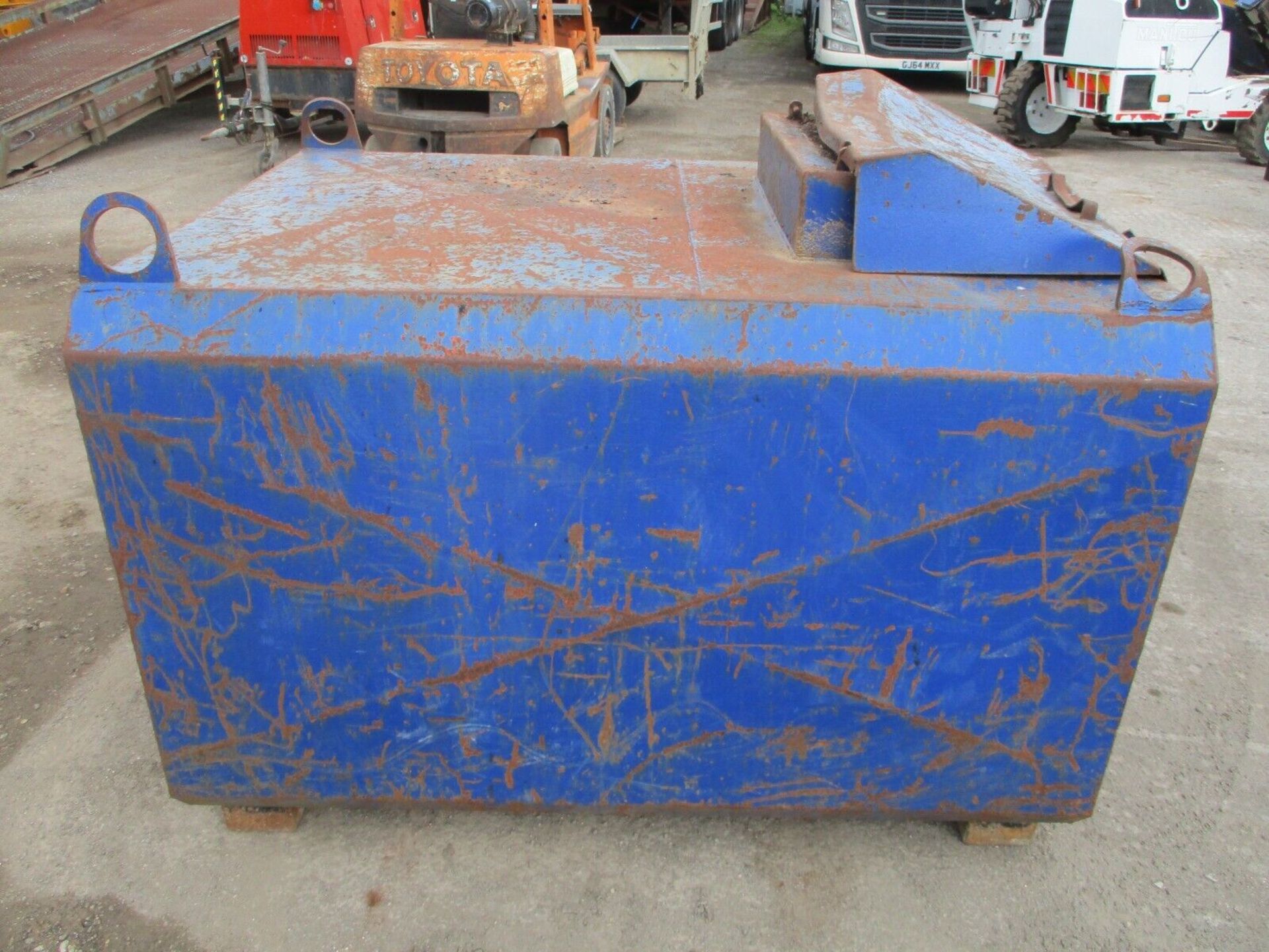 1000 LITRE DIESEL BOWSER FUEL TANK BUNDED DELIVERY ARRANGED