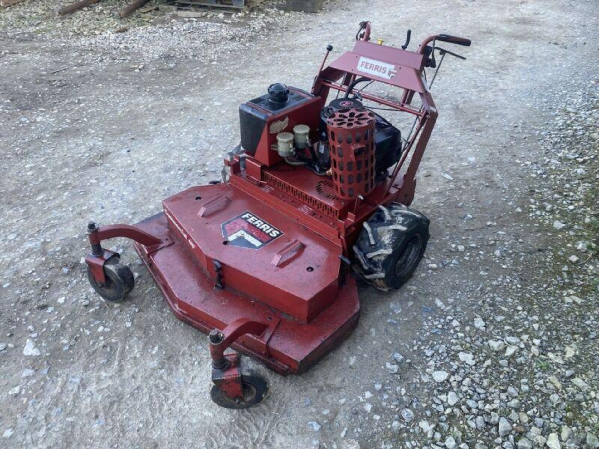 "FERRIS HYDROWALK 48" COMMERCIAL GRASS CUTTER: READY TO WORK - Image 5 of 7