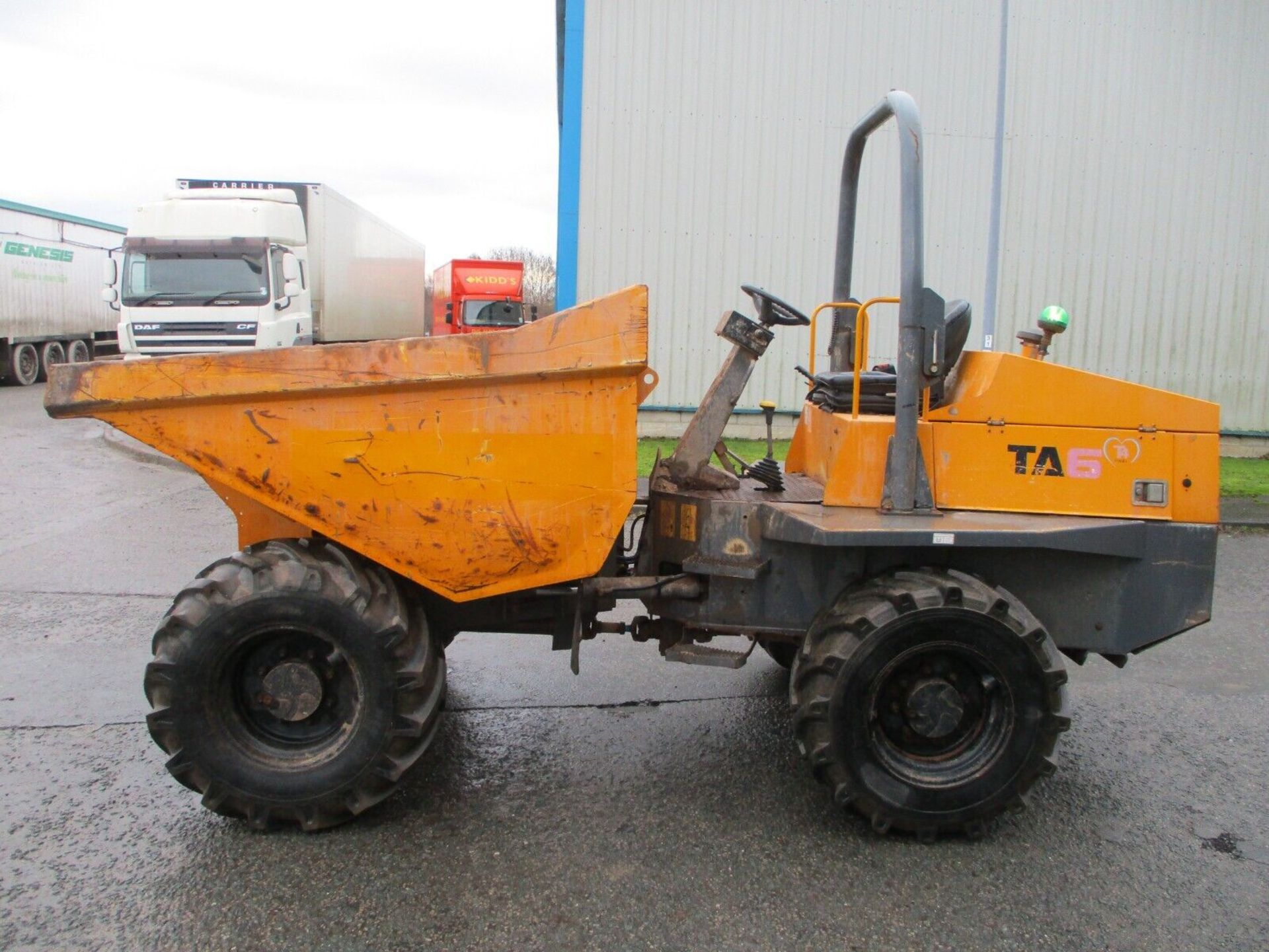 2015 TEREX 6-TON DUMPER: A HEAVYWEIGHT PERFORMER - Image 6 of 11