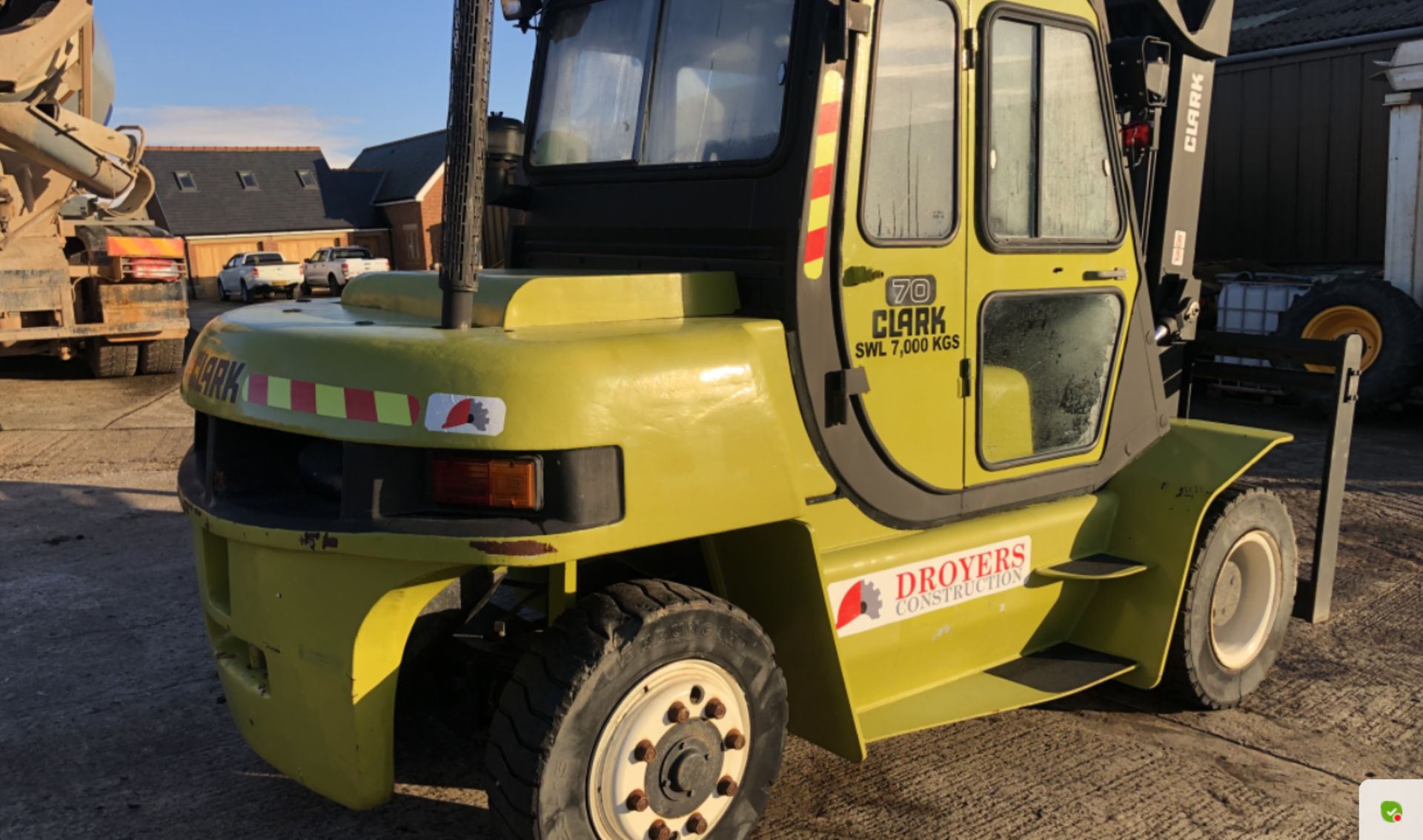 CLARK 7 TON DIESEL FORKLIFT - Image 5 of 8