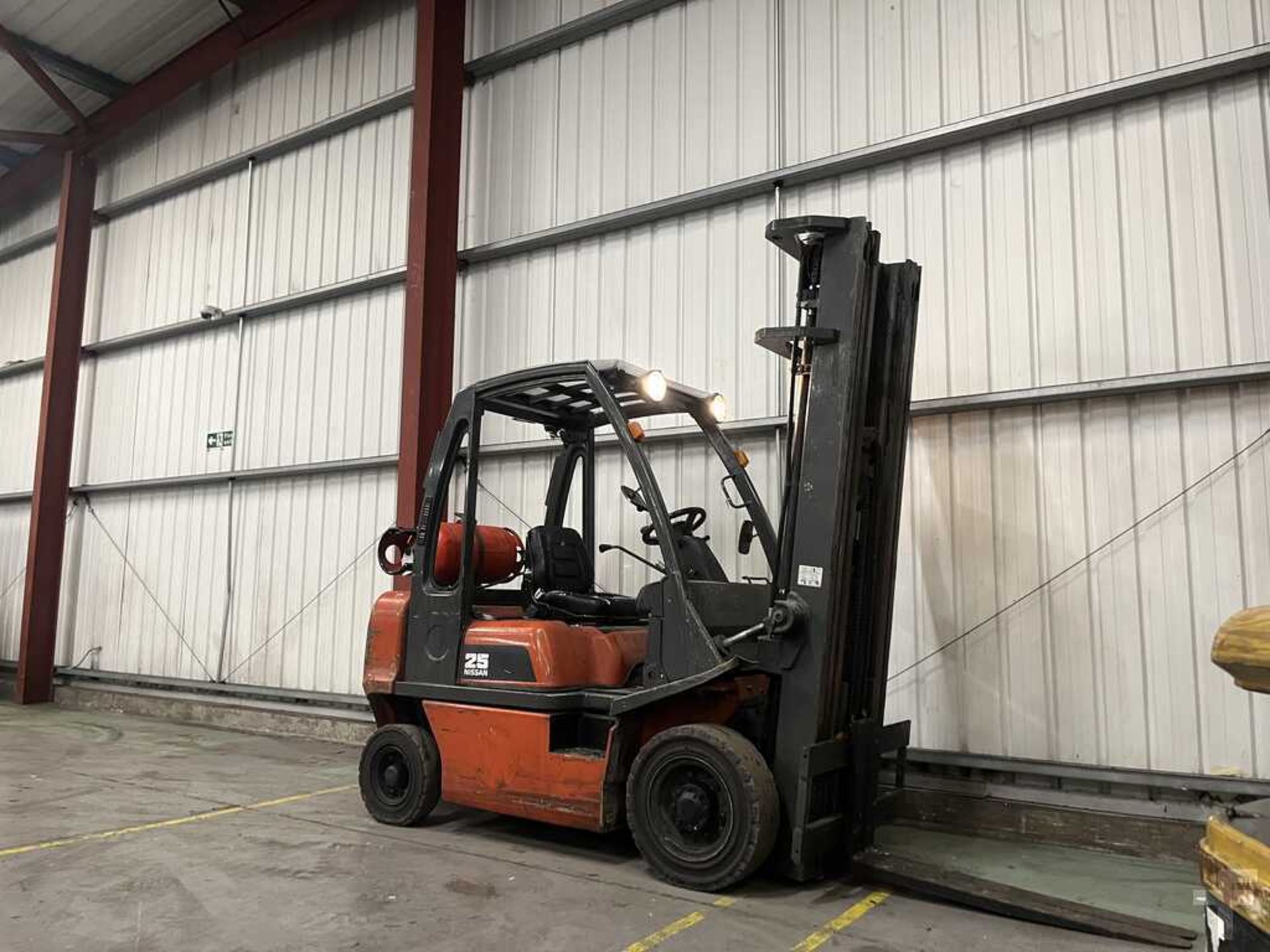 LPG FORKLIFTS NISSAN UD02A25PQ - Image 4 of 5