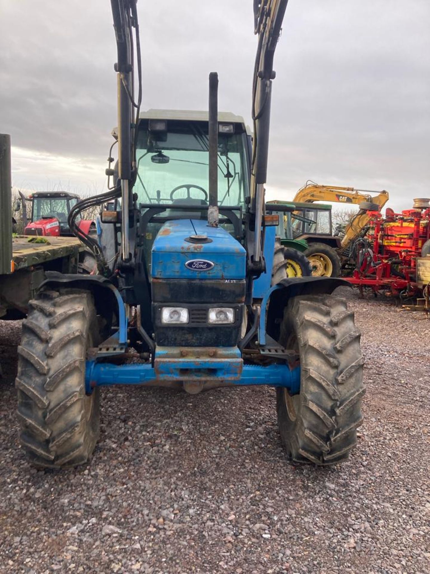 NEW TYRES. FORD 7740 LOADER - Image 3 of 6