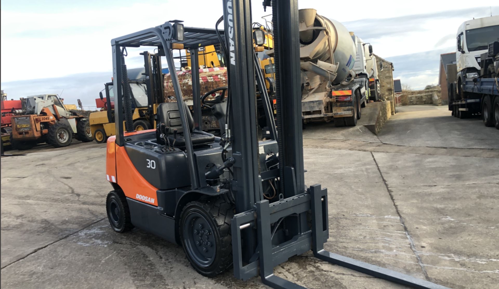 DOOSAN D30S-5,3 TON DIESEL FORKLIFT - Image 6 of 7