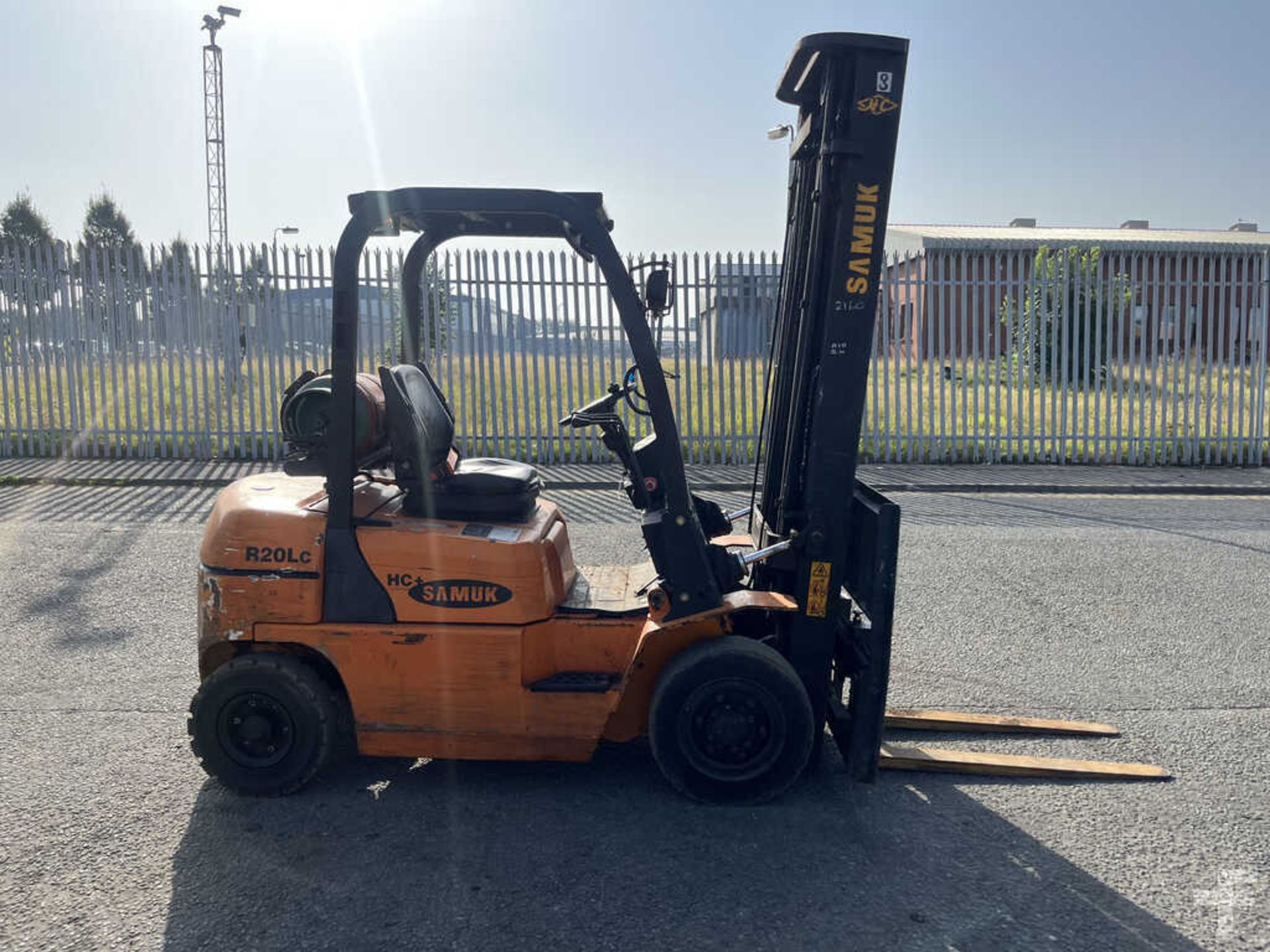 LPG FORKLIFTS SAMUK R20LC